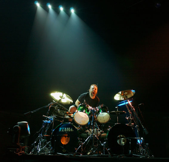 Enter METALLICA